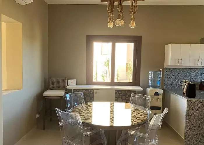 Spacious Outdoor Area Featuring A Swimming Pool ! Hurghada